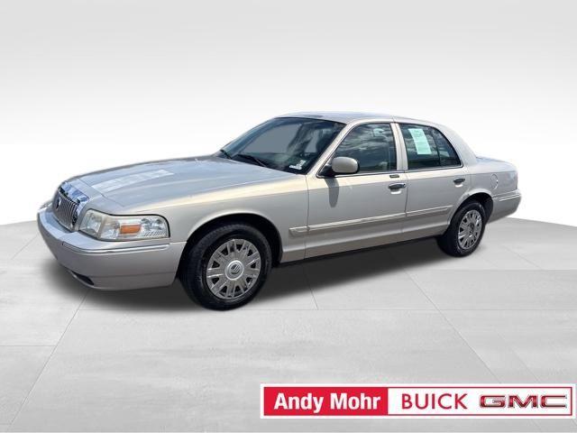 used 2008 Mercury Grand Marquis car, priced at $3,000
