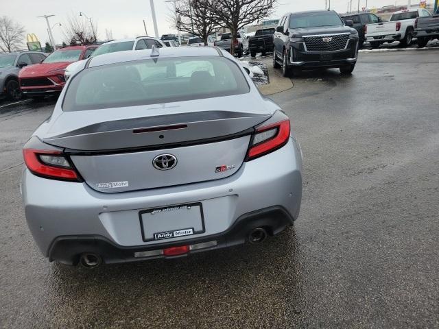 used 2023 Toyota GR86 car, priced at $28,958