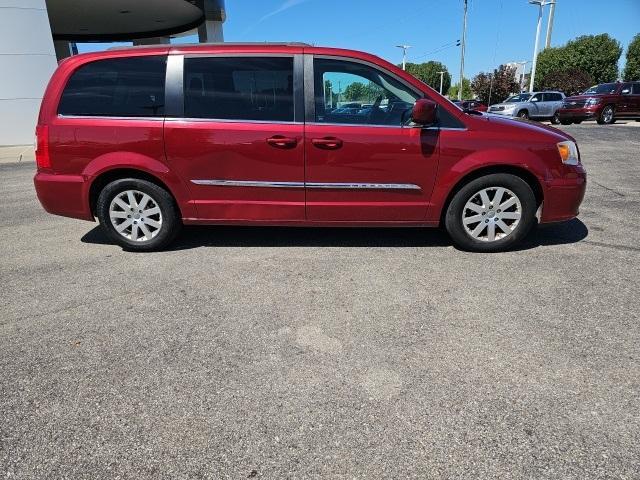 used 2014 Chrysler Town & Country car, priced at $4,350