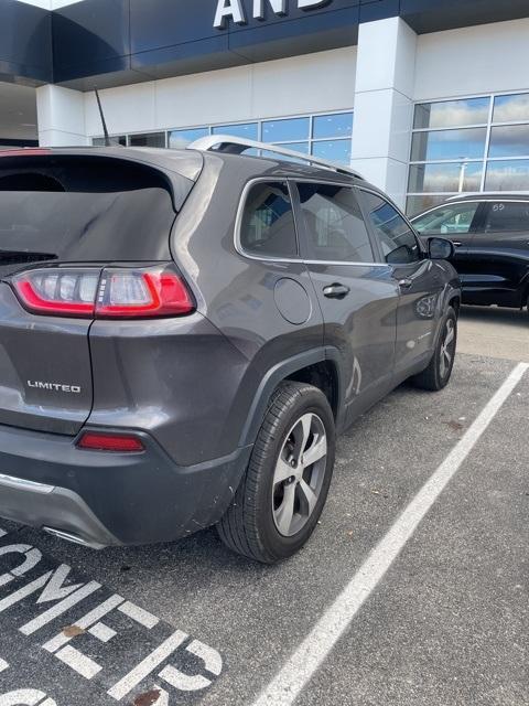 used 2019 Jeep Cherokee car, priced at $18,490