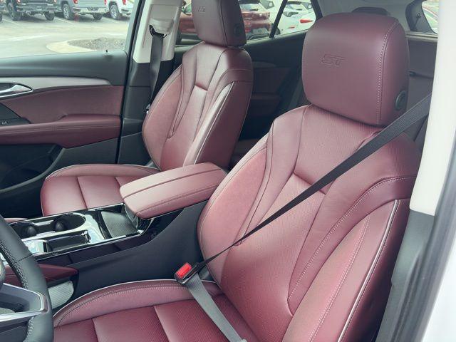 new 2025 Buick Envision car, priced at $38,974