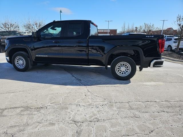 new 2025 GMC Sierra 1500 car, priced at $42,685