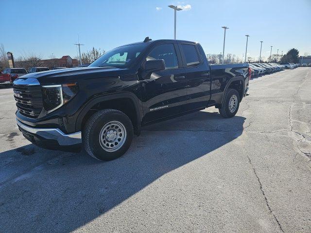 new 2025 GMC Sierra 1500 car, priced at $42,887