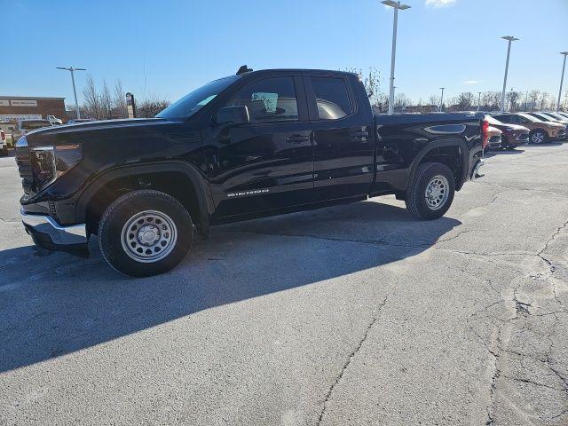 new 2025 GMC Sierra 1500 car, priced at $42,887