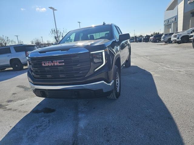 new 2025 GMC Sierra 1500 car, priced at $42,685