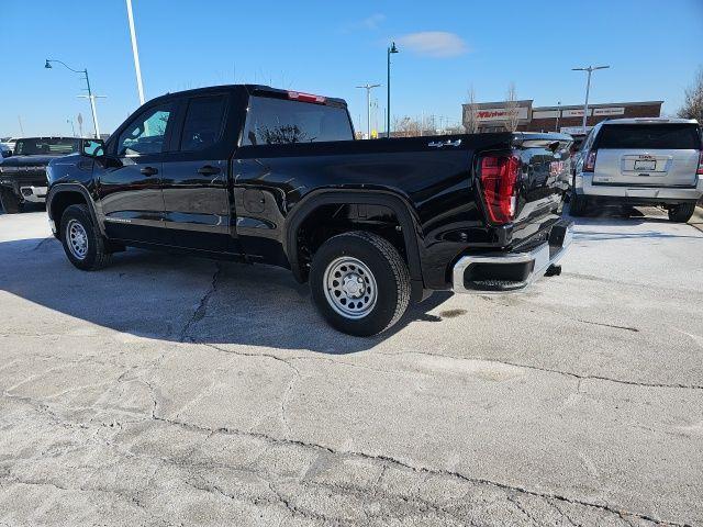 new 2025 GMC Sierra 1500 car, priced at $42,887