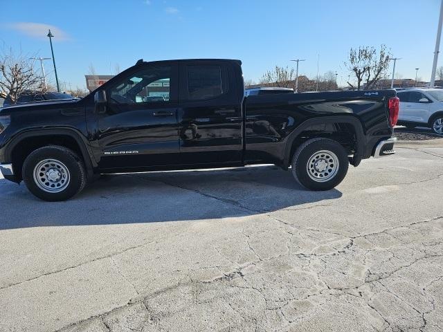 new 2025 GMC Sierra 1500 car, priced at $42,685