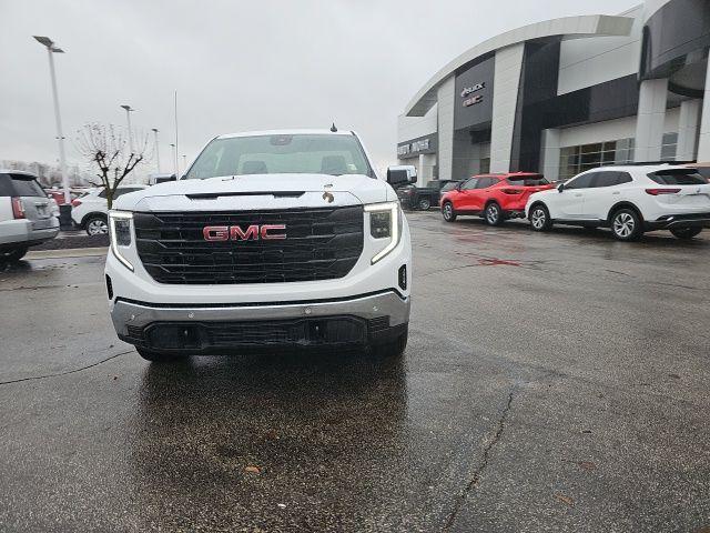 new 2025 GMC Sierra 1500 car, priced at $39,711