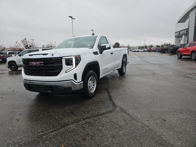 new 2025 GMC Sierra 1500 car, priced at $42,895