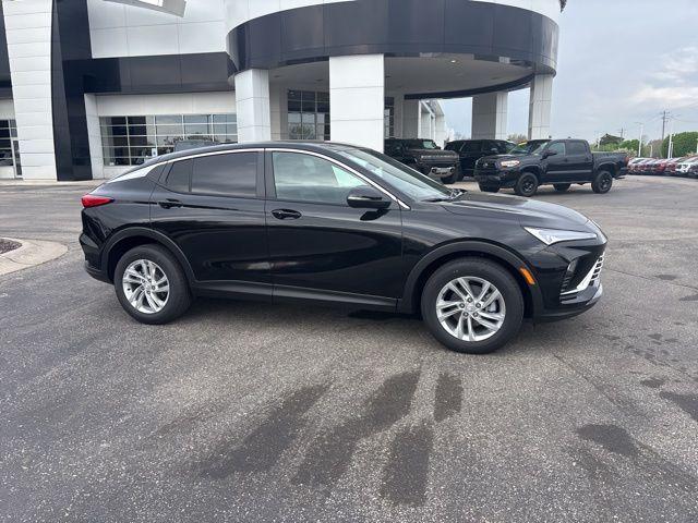 new 2025 Buick Envista car, priced at $25,981