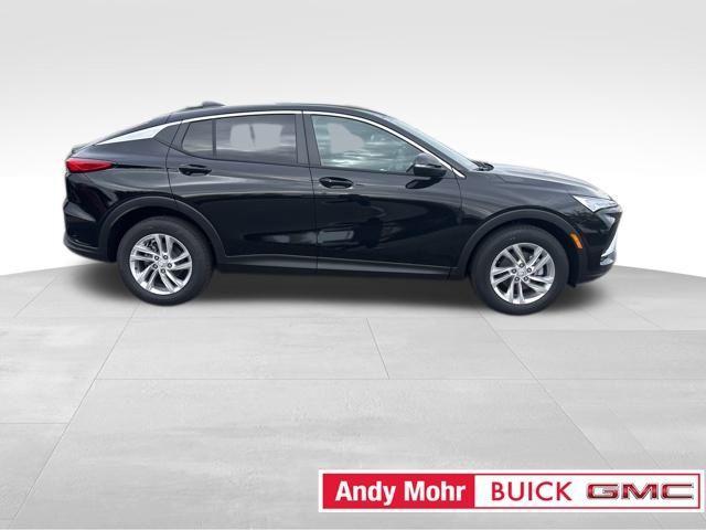 new 2025 Buick Envista car, priced at $25,981