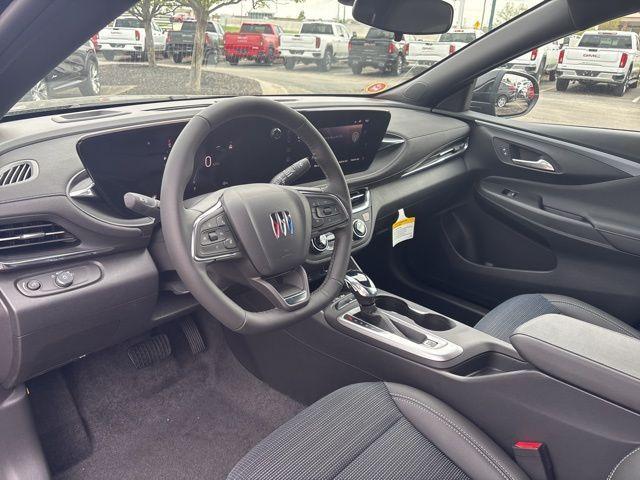 new 2025 Buick Envista car, priced at $25,981