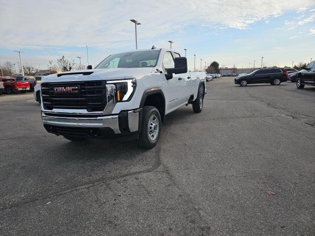 new 2025 GMC Sierra 2500 car, priced at $46,272