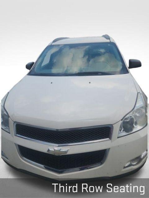 used 2011 Chevrolet Traverse car, priced at $5,500