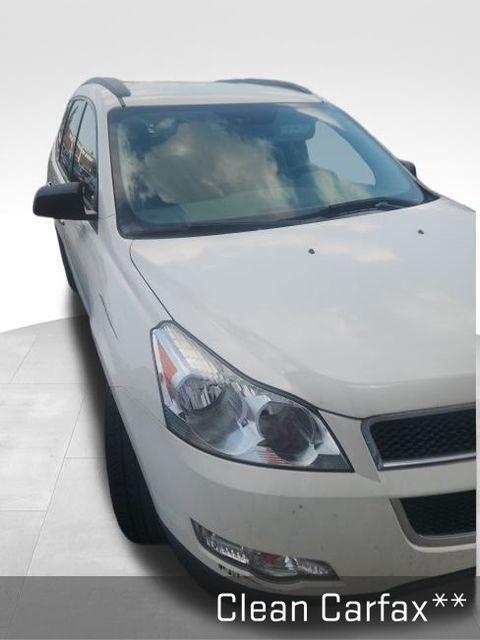 used 2011 Chevrolet Traverse car, priced at $5,500