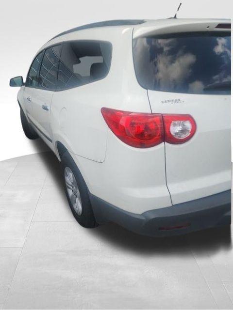 used 2011 Chevrolet Traverse car, priced at $5,500