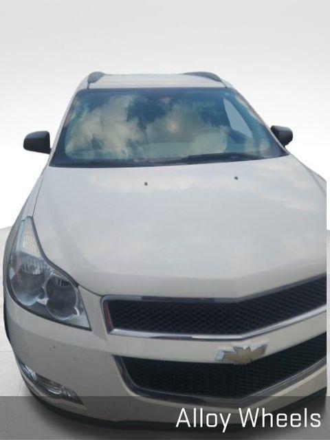 used 2011 Chevrolet Traverse car, priced at $5,500