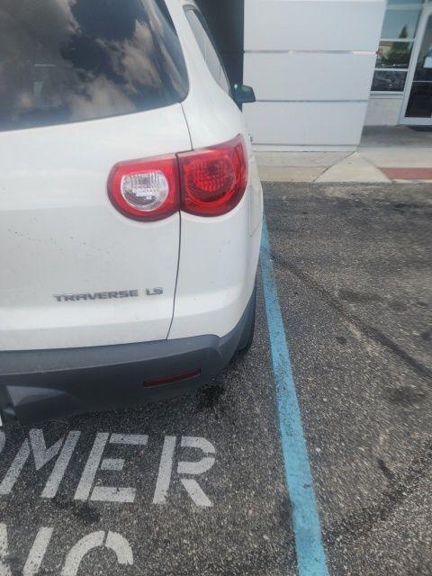 used 2011 Chevrolet Traverse car, priced at $5,500
