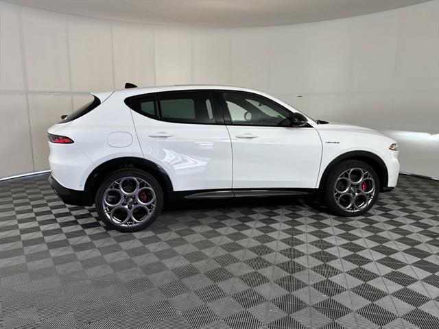 new 2024 Alfa Romeo Tonale car, priced at $50,072