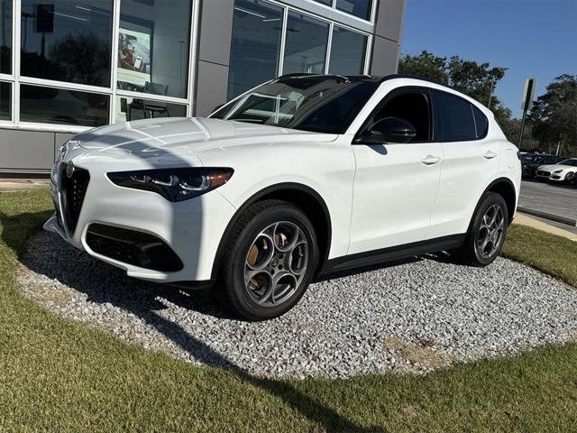 new 2025 Alfa Romeo Stelvio car