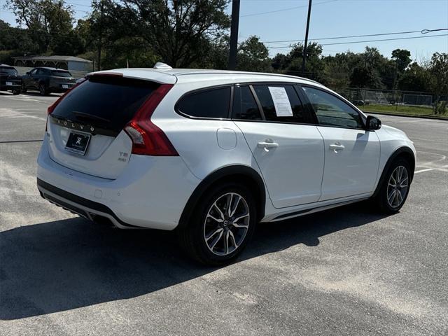 used 2018 Volvo V60 Cross Country car, priced at $20,595