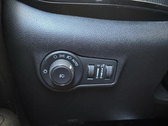 used 2024 Jeep Compass car, priced at $28,419