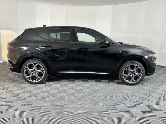 new 2024 Alfa Romeo Tonale car, priced at $51,599