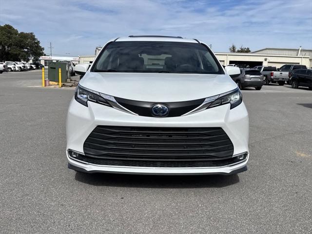 used 2022 Toyota Sienna car, priced at $40,280