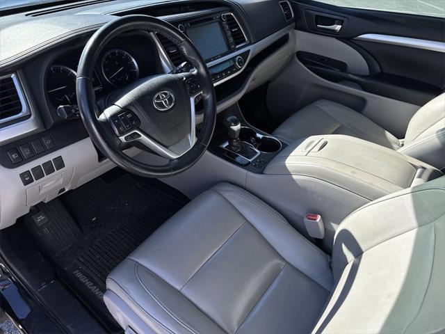 used 2018 Toyota Highlander car, priced at $23,132