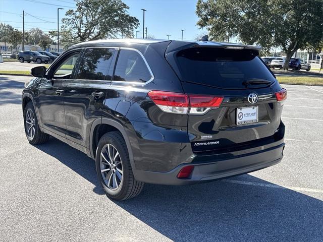 used 2018 Toyota Highlander car, priced at $23,132