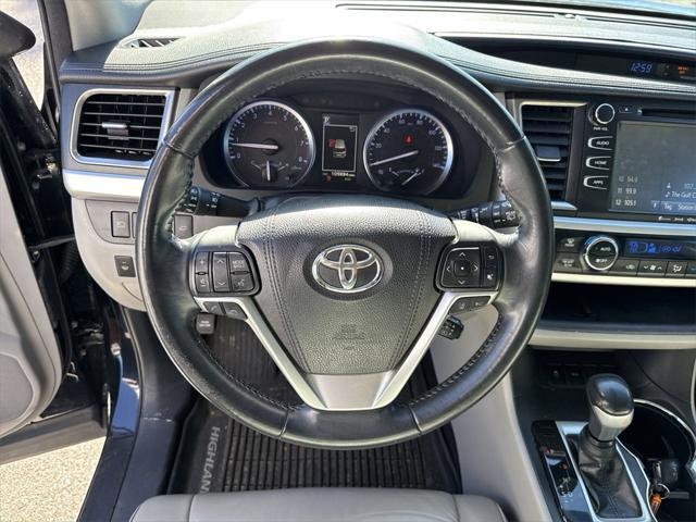 used 2018 Toyota Highlander car, priced at $23,132