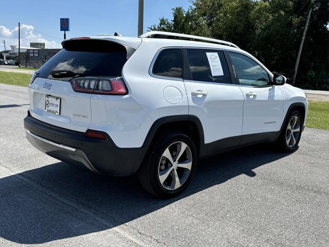 used 2019 Jeep Cherokee car, priced at $17,194