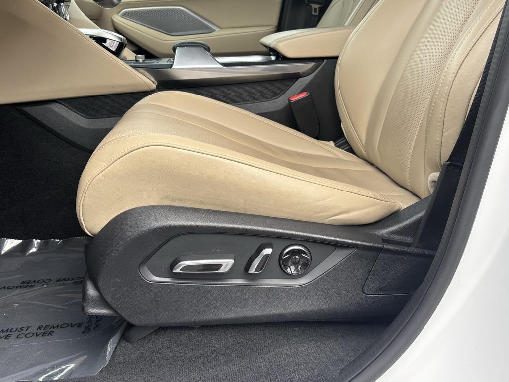 used 2023 Acura MDX car, priced at $43,890