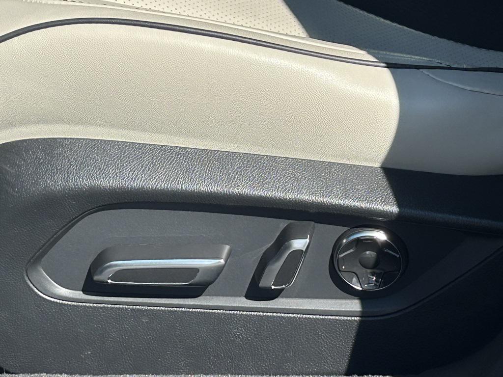 used 2025 Acura TLX car, priced at $48,890