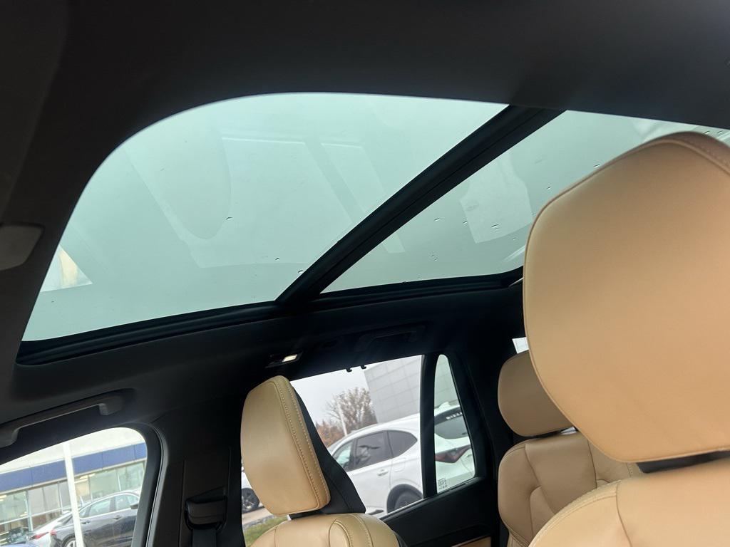 used 2023 Volvo XC90 car
