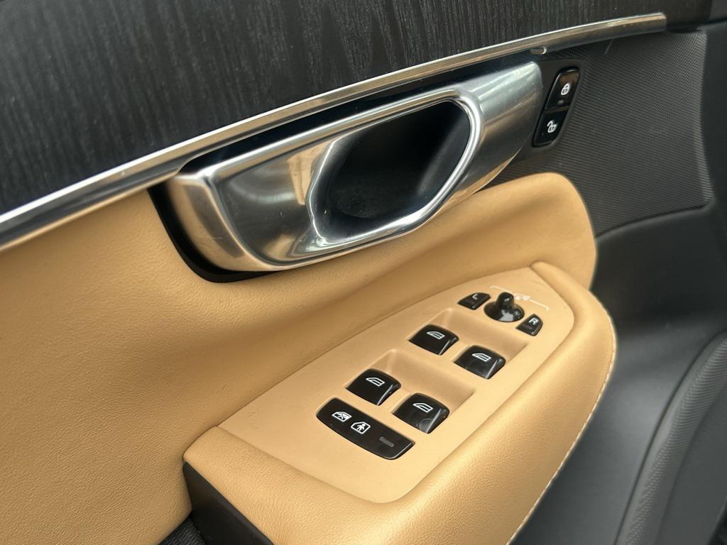 used 2023 Volvo XC90 car