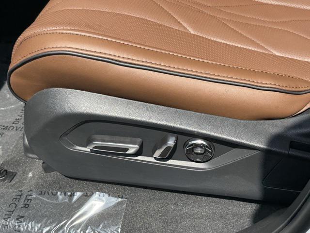 new 2025 Acura MDX car, priced at $68,250