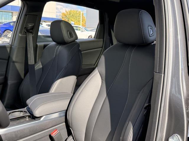 new 2025 Acura RDX car, priced at $46,850