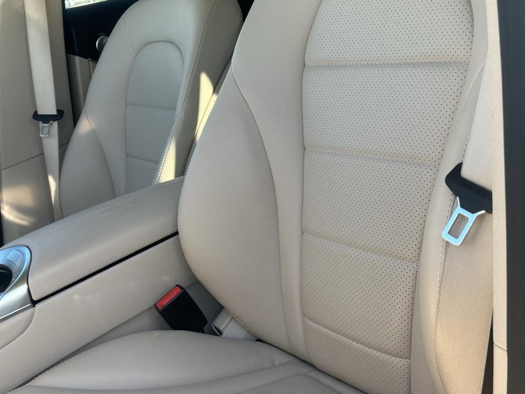 used 2018 Mercedes-Benz GLC 300 car