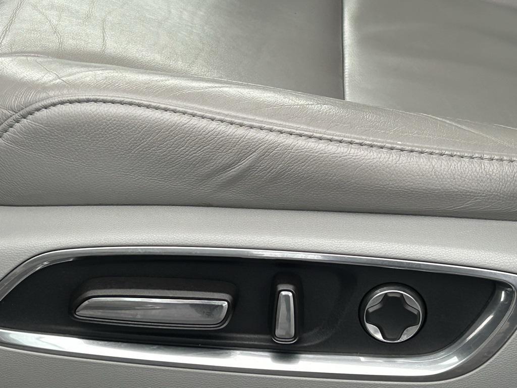 used 2019 Acura MDX car, priced at $26,490