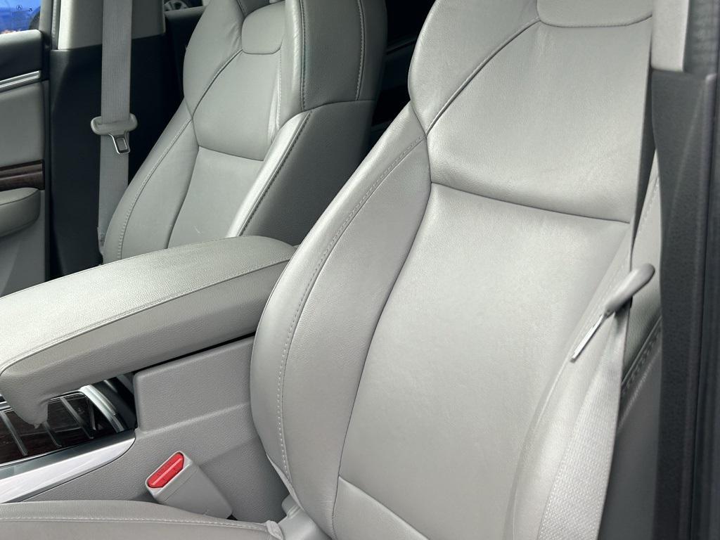 used 2019 Acura MDX car, priced at $26,490