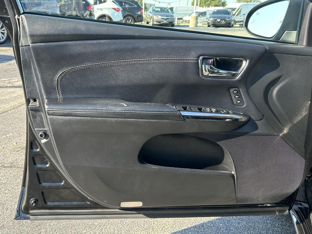 used 2018 Toyota Avalon car, priced at $23,990