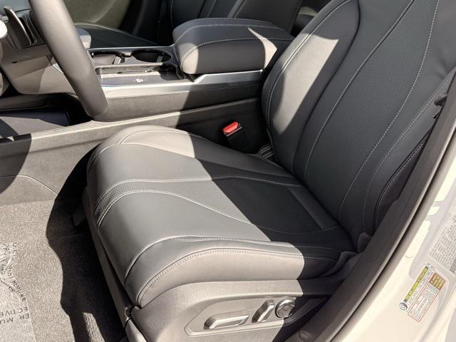 new 2025 Acura RDX car, priced at $49,250