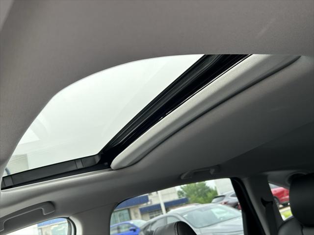 used 2020 Acura MDX car, priced at $27,790