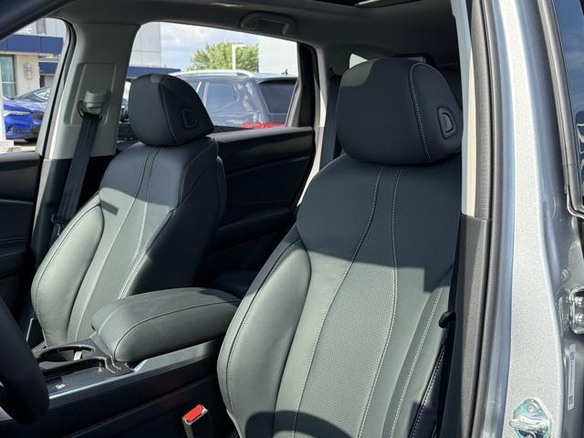 new 2025 Acura RDX car, priced at $48,650