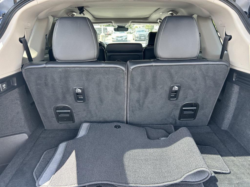used 2023 Acura MDX car, priced at $41,990