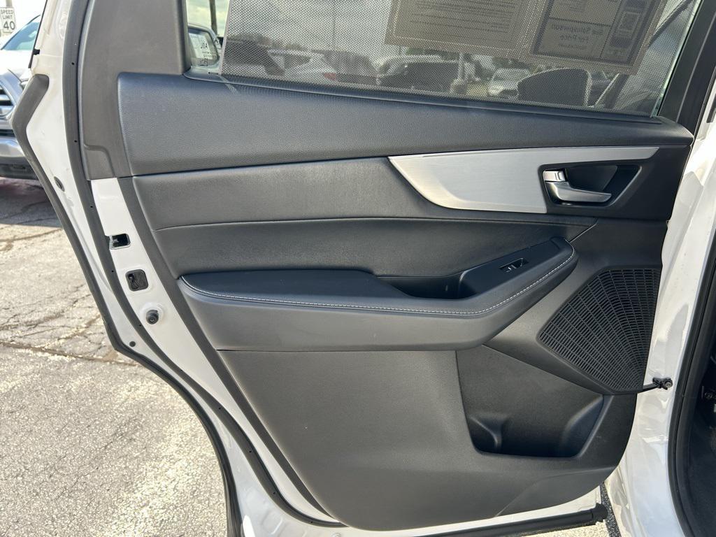used 2023 Acura MDX car, priced at $41,990