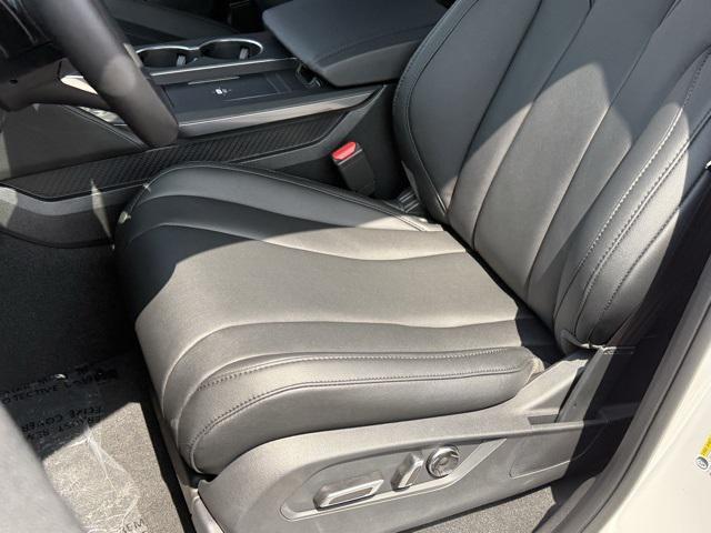 new 2025 Acura MDX car, priced at $55,350