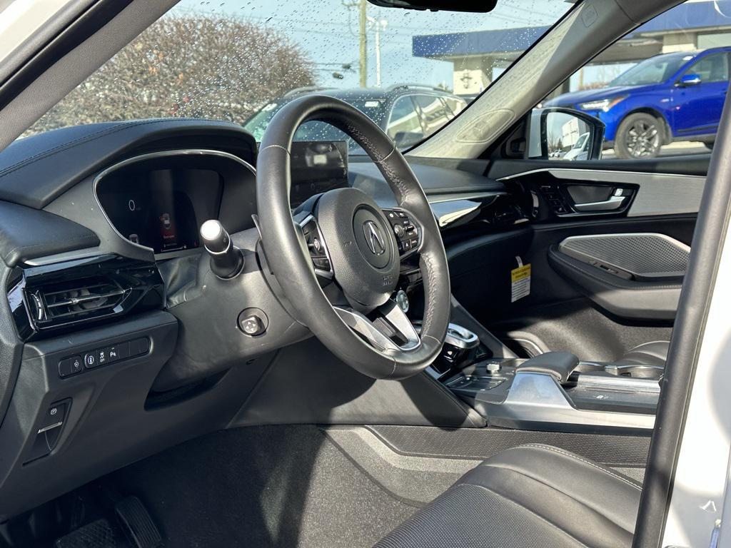used 2024 Acura MDX car, priced at $51,490