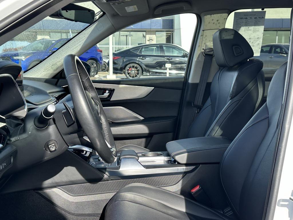 used 2024 Acura MDX car, priced at $51,490